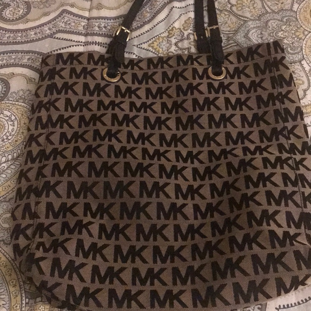 Michael Kors tote